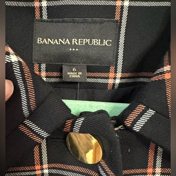 Banana Republic Black Plaid Women's Jacket Blazer, Gold buttons, size 6  Preppy - Picture 2 of 7